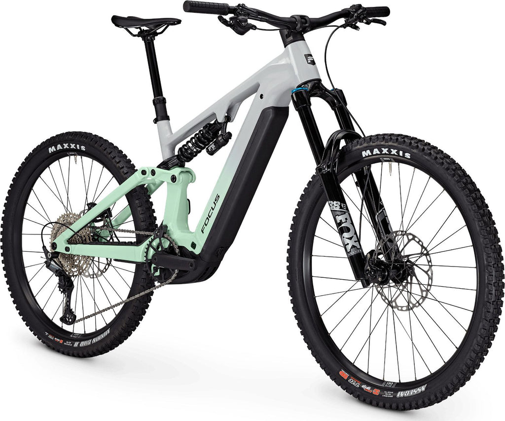 VTT Électrique Tout-Suspendu Focus SAM² 6.8 Shimano Deore 12V 800Wh MX (29/27.5'') Gris/Vert 2025