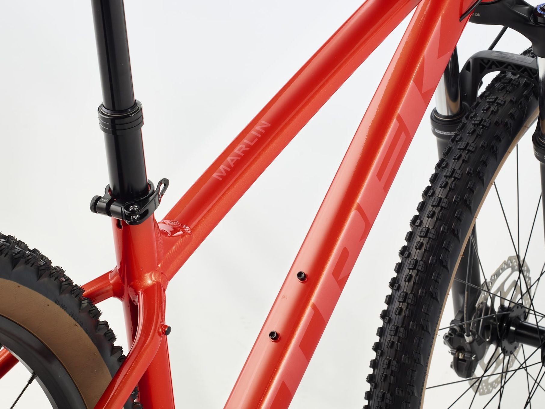 VTT Semi Rigide Trek Marlin 6 Shimano 10V 29'' Rouge Gén. 3
