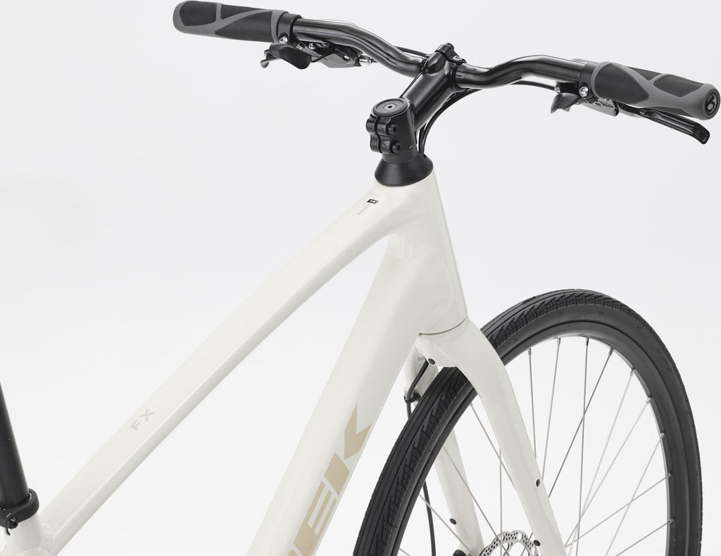 Vélo Fitness Trek FX 1 Stepover Shimano Acera 8V 700 mm Blanc Gén. 4