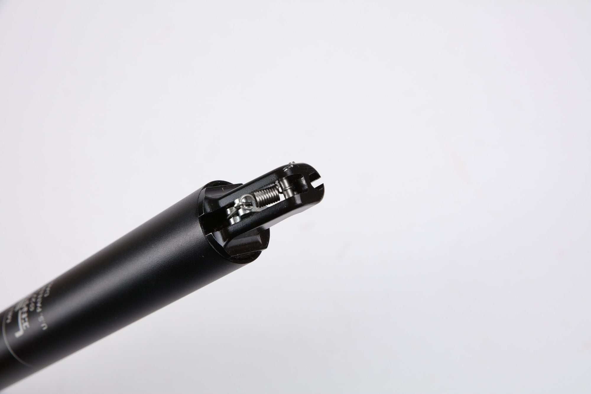 Tige de Selle Télescopique KS Kind Shock LEV INTEGRA Passage Interne Noir (Sans Commande) - Produit Reconditionné / Très bon État| Produit Reconditionné