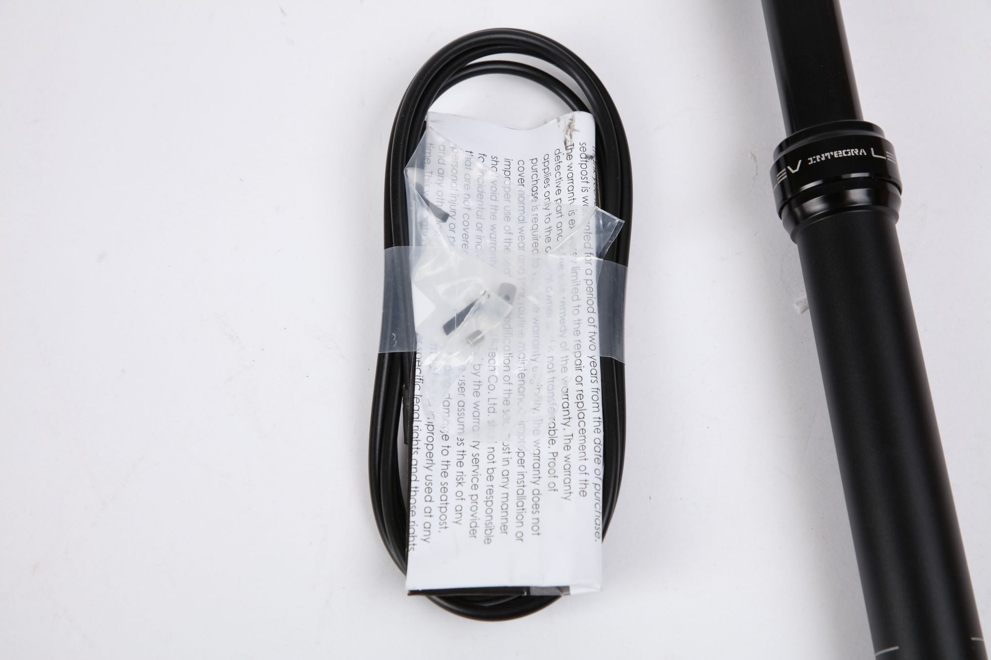 Tige de Selle Télescopique KS Kind Shock LEV INTEGRA Passage Interne Noir (Sans Commande) - Produit Reconditionné / Très bon État| Produit Reconditionné