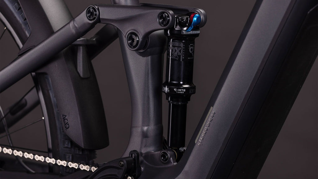 VTT Électrique Tout-Suspendu Cube Stereo Hybrid One44 EXC 800 Shimano 12V 800 Wh Bosch 120 Nm 27.5'' Gris Iron Noir 2026