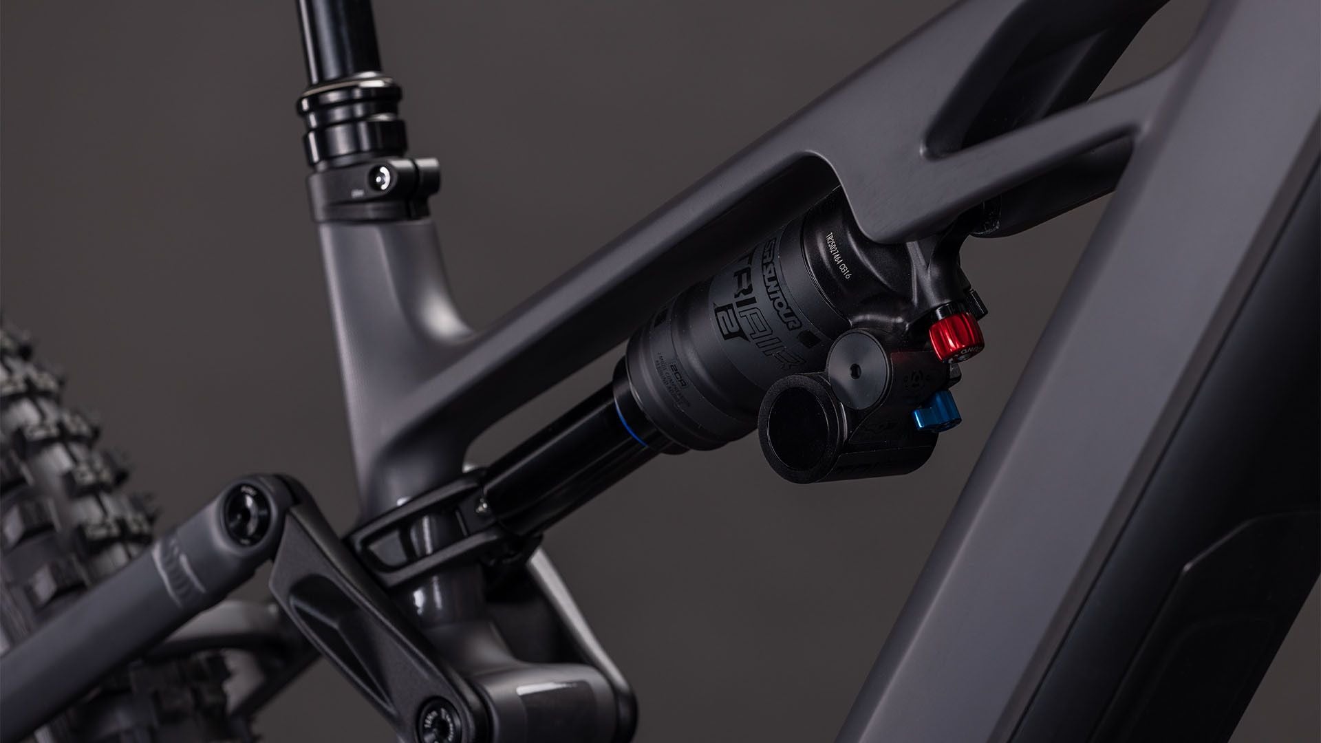 VTT Électrique Tout-Suspendu Cube Stereo Hybrid One77 HPC Race 800 12V 800 Wh Bosch 120 Nm 29''/27.5'' Gris Iron 2026