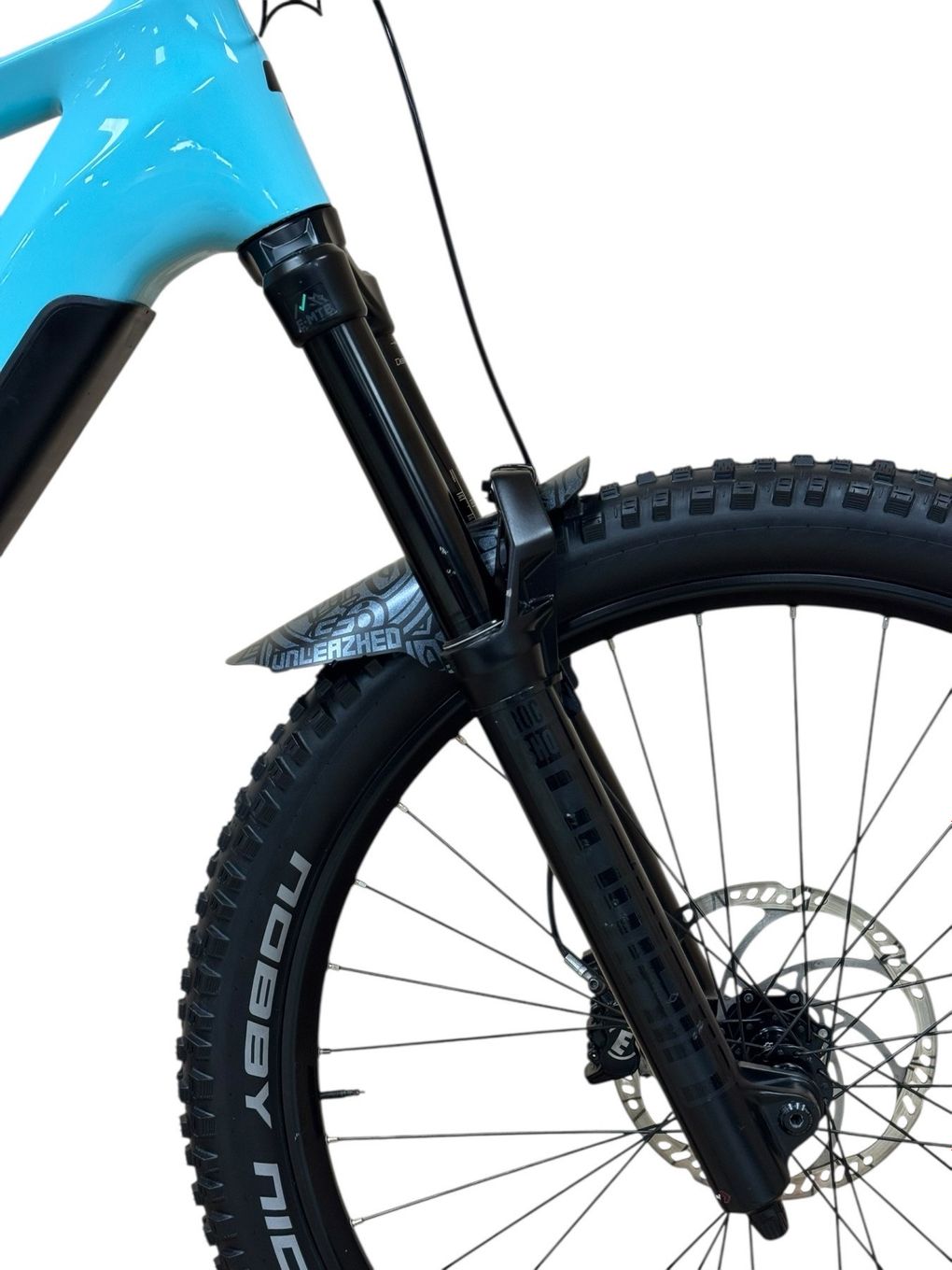 produit reconditionné . Cube Stereo Hybrid 160 HPC Race 750 Shimano Deore 2024 . VTT électrique . Cube . très bon état