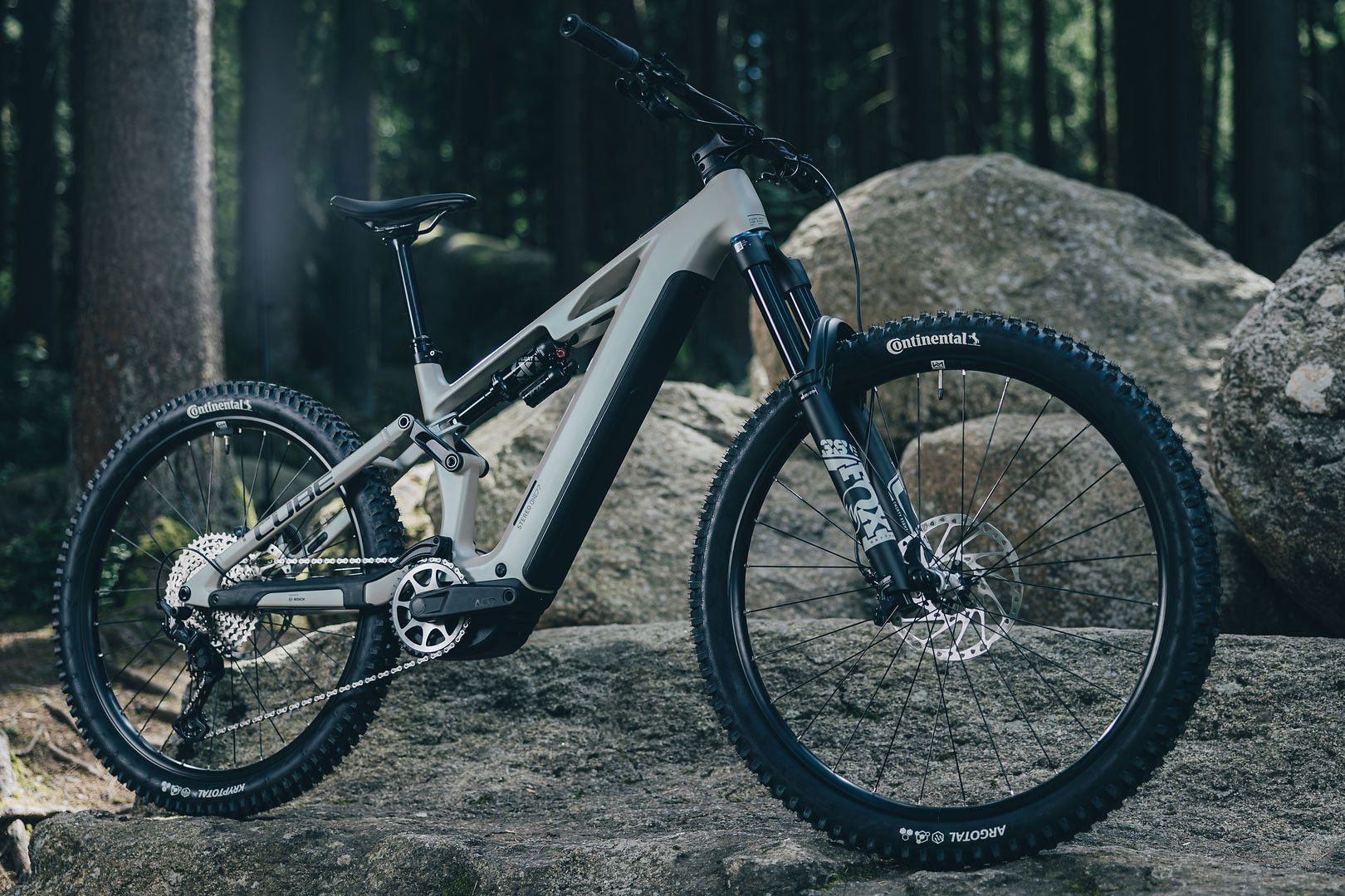 VTT Électrique Tout-Suspendu Cube Stereo Hybrid One77 HPC SLX 800 12V 800 Wh Bosch 120 Nm 29''/27.5'' Beige Glint Sand 2026