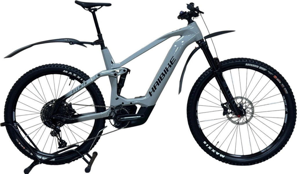 produit reconditionné . Haibike AllMtn CF 9 Sram NX 2024 . VTT électrique . Haibike . très bon état