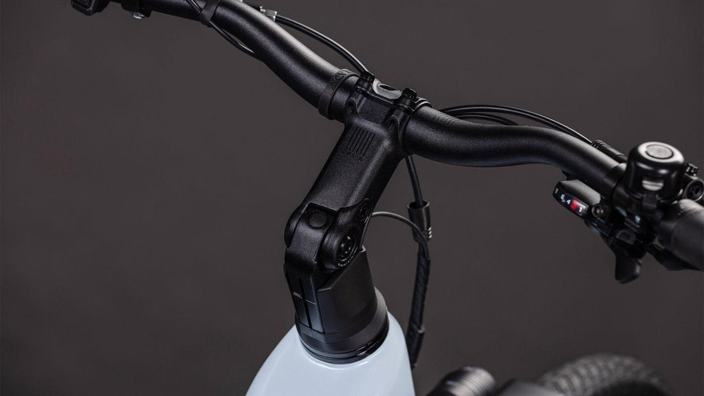 Vélo Cube Touring Hybrid ONE 600 glacier´n´reflex 2026