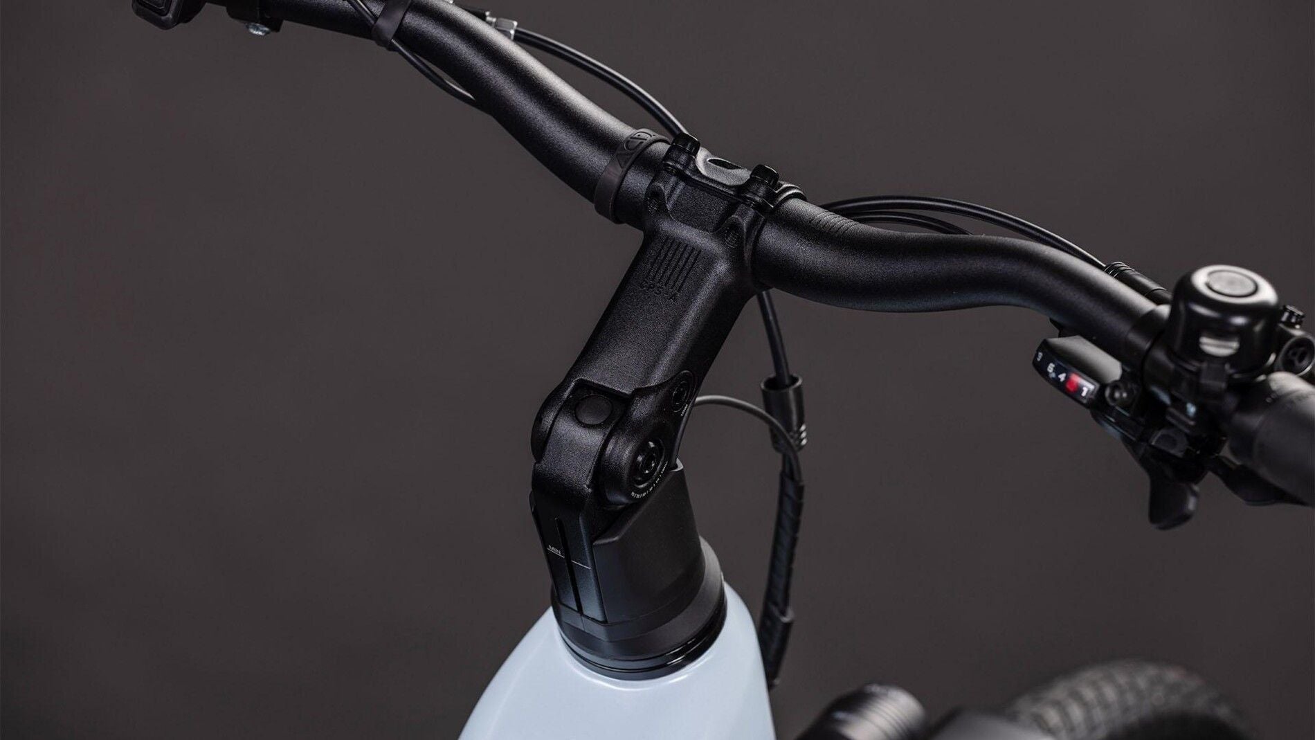 Vélo Cube Touring Hybrid ONE 600 glacier´n´reflex 2026