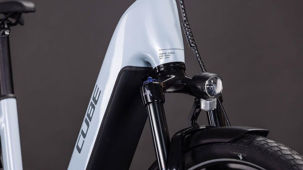 Vélo Cube Touring Hybrid ONE 600 glacier´n´reflex 2026