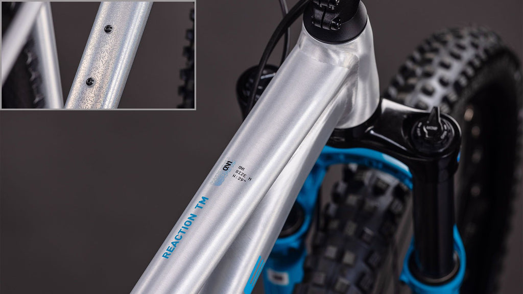 VTT Semi-Rigide Cube Reaction TM One Shimano 11V 29'' Argent Raw Metal 2026