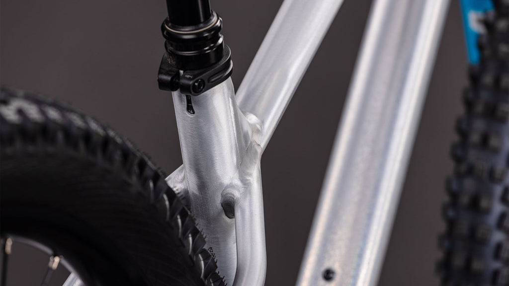 VTT Semi-Rigide Cube Reaction TM One Shimano 11V 29'' Argent Raw Metal 2026