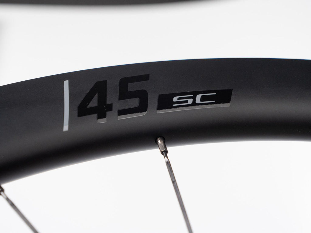 Paire de Roues Vision SC 45 Disc Tubeless 700mm | 12x100 - 12x142 | CenterLock + Pneus