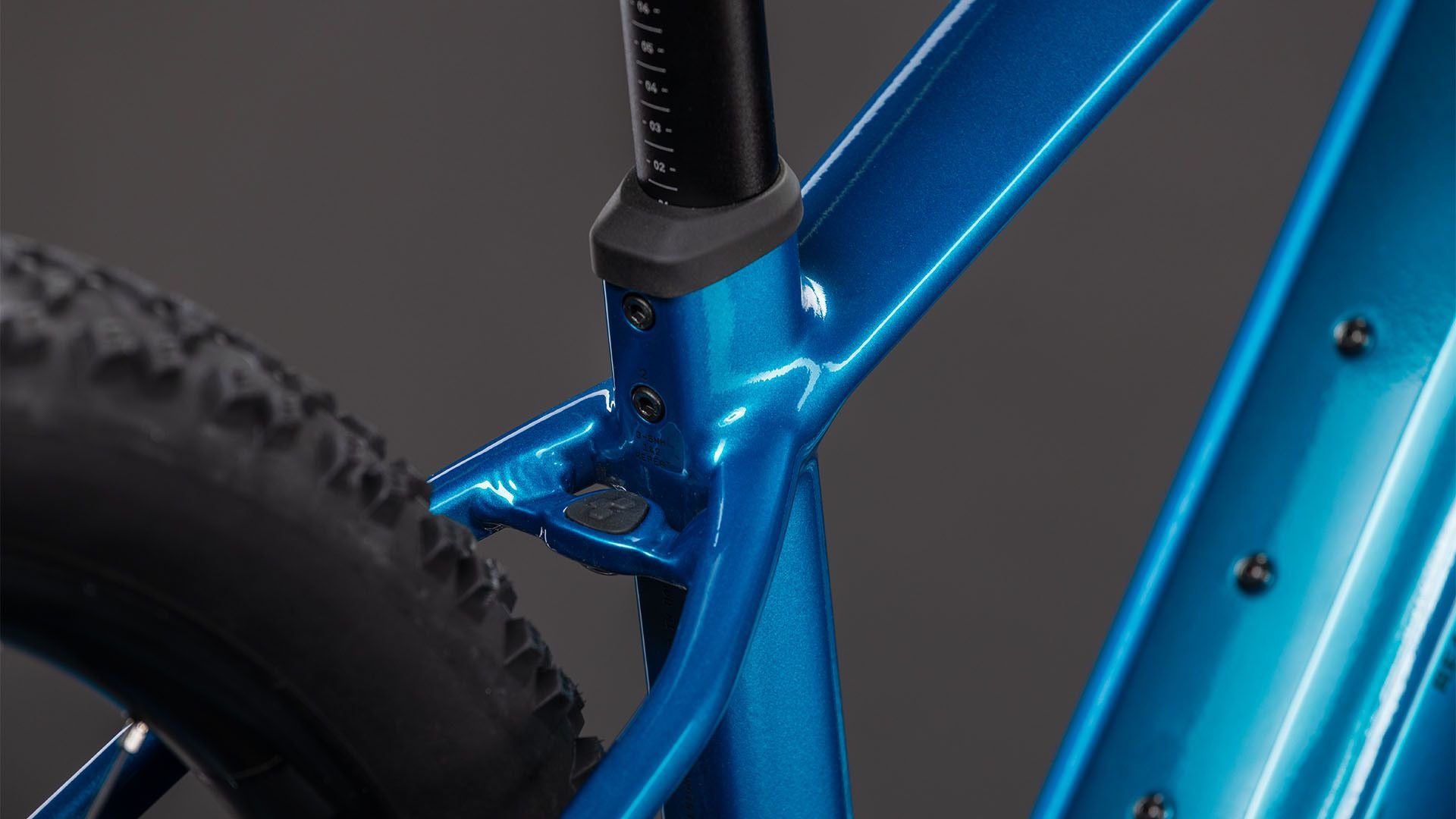 VTT Électrique Cube Reaction Hybrid Performance 600 Shimano 9V 600 Wh Bosch 75 Nm 27.5'' Bleu Electric 2026