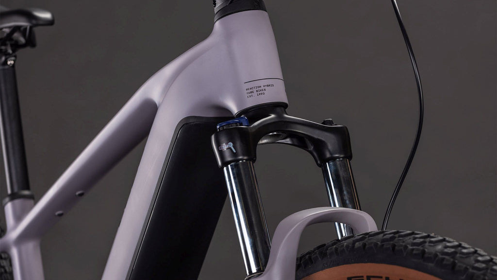 VTT Électrique Cube Reaction Hybrid Performance 600 Shimano 9V 600 Wh Bosch 75 Nm 29'' Gris Violet Plum 2026