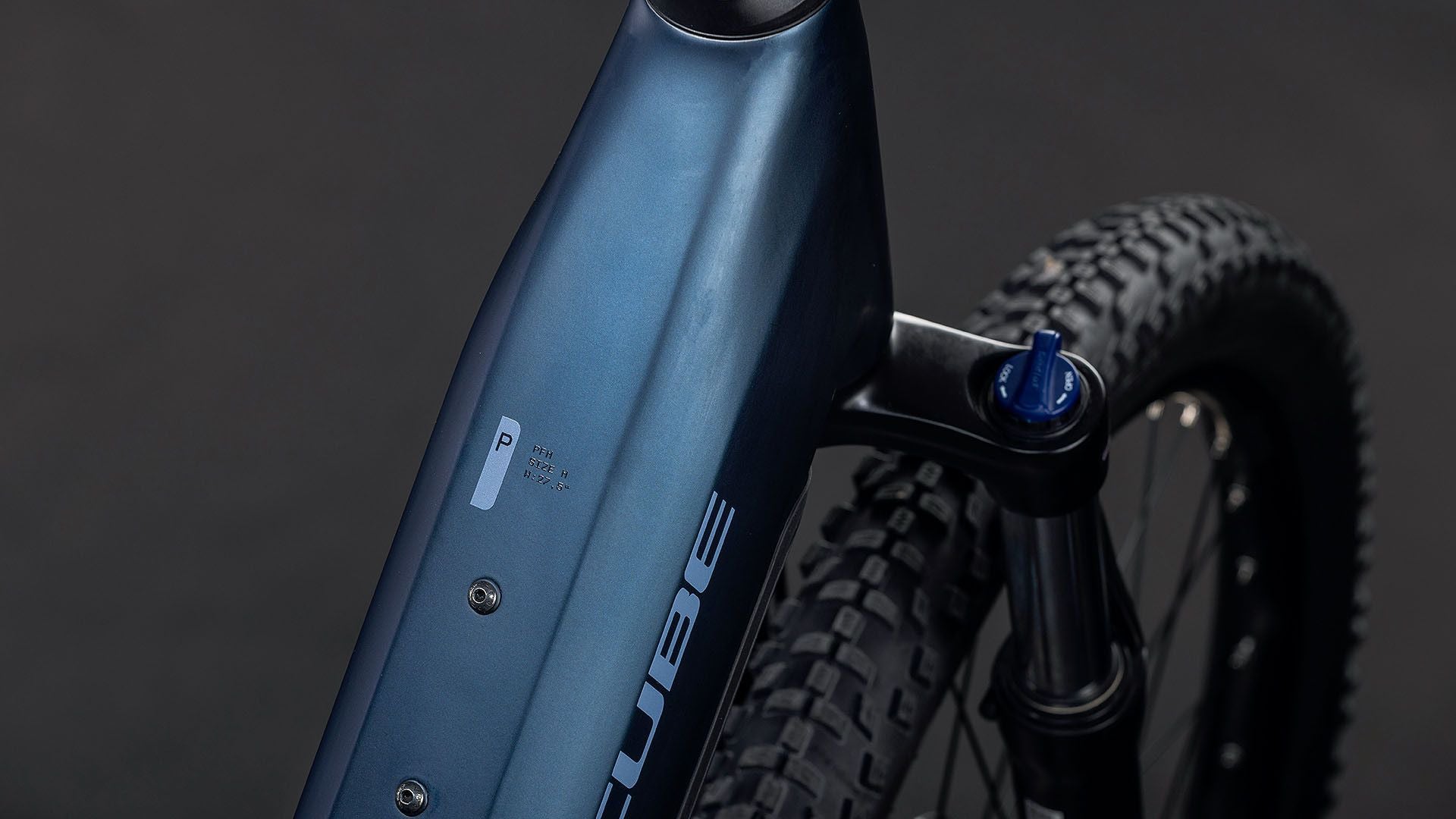 VTT Électrique Cube Reaction Hybrid Performance 600 Easy Entry Shimano 9V 600 Wh Bosch 75 Nm 27.5'' Bleu Indigo 2026