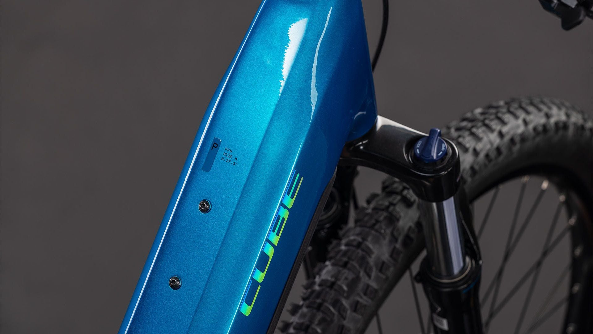 VTT Électrique Cube Reaction Hybrid Performance 600 Easy Entry Shimano 9V 600 Wh Bosch 75 Nm 27.5'' Bleu Electric 2026