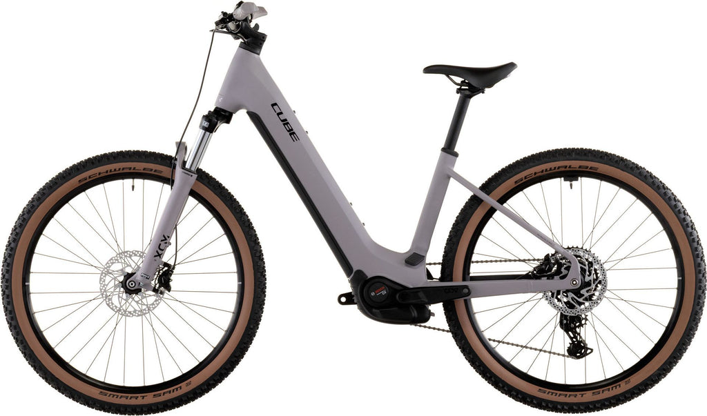 VTT Électrique Cube Reaction Hybrid Performance 600 Easy Entry Shimano 9V 600 Wh Bosch 75 Nm 27.5'' Gris Violet Plum 2026