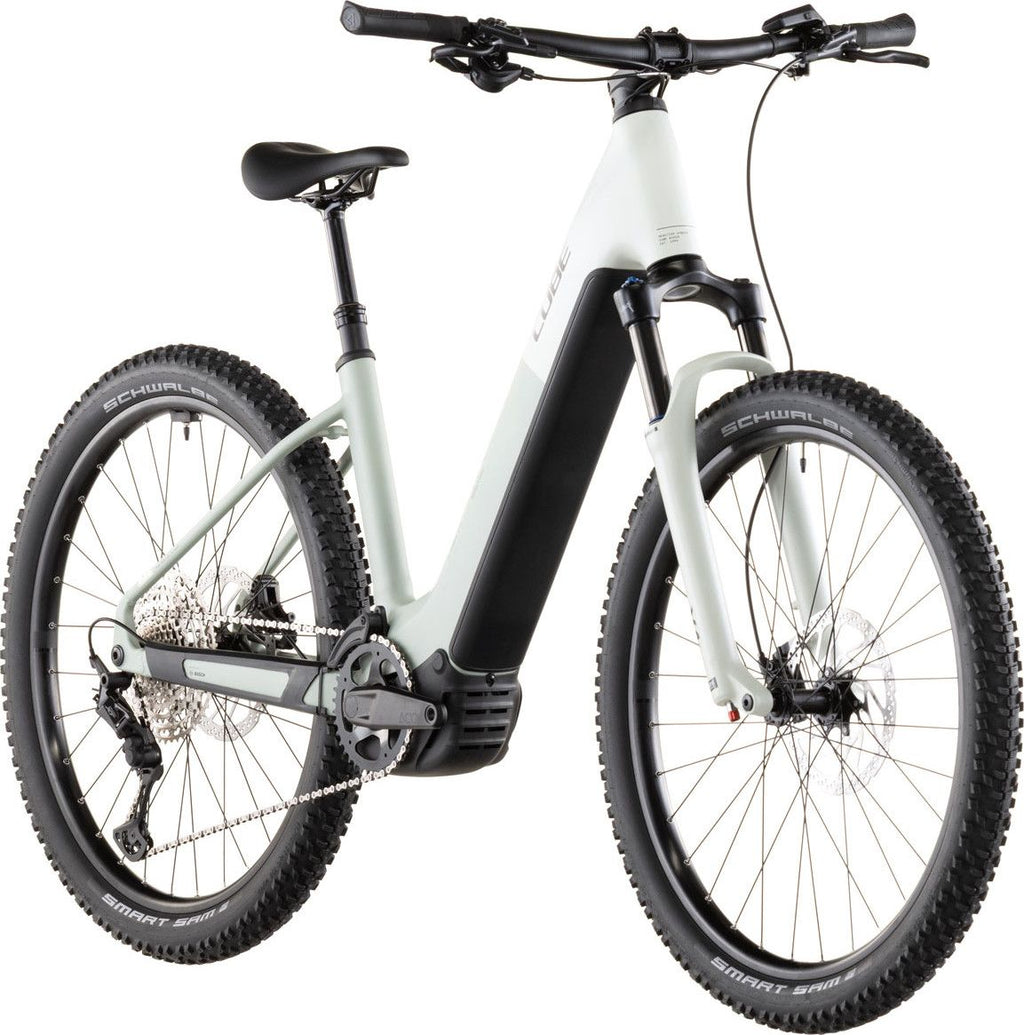 VTT Électrique Semi-Rigide Cube Reaction Hybrid Pro 800 Easy Entry Shimano 12V 800 Wh Bosch 120 Nm 27.5'' Beige Desert Stone Vert Dried Herbs 2026