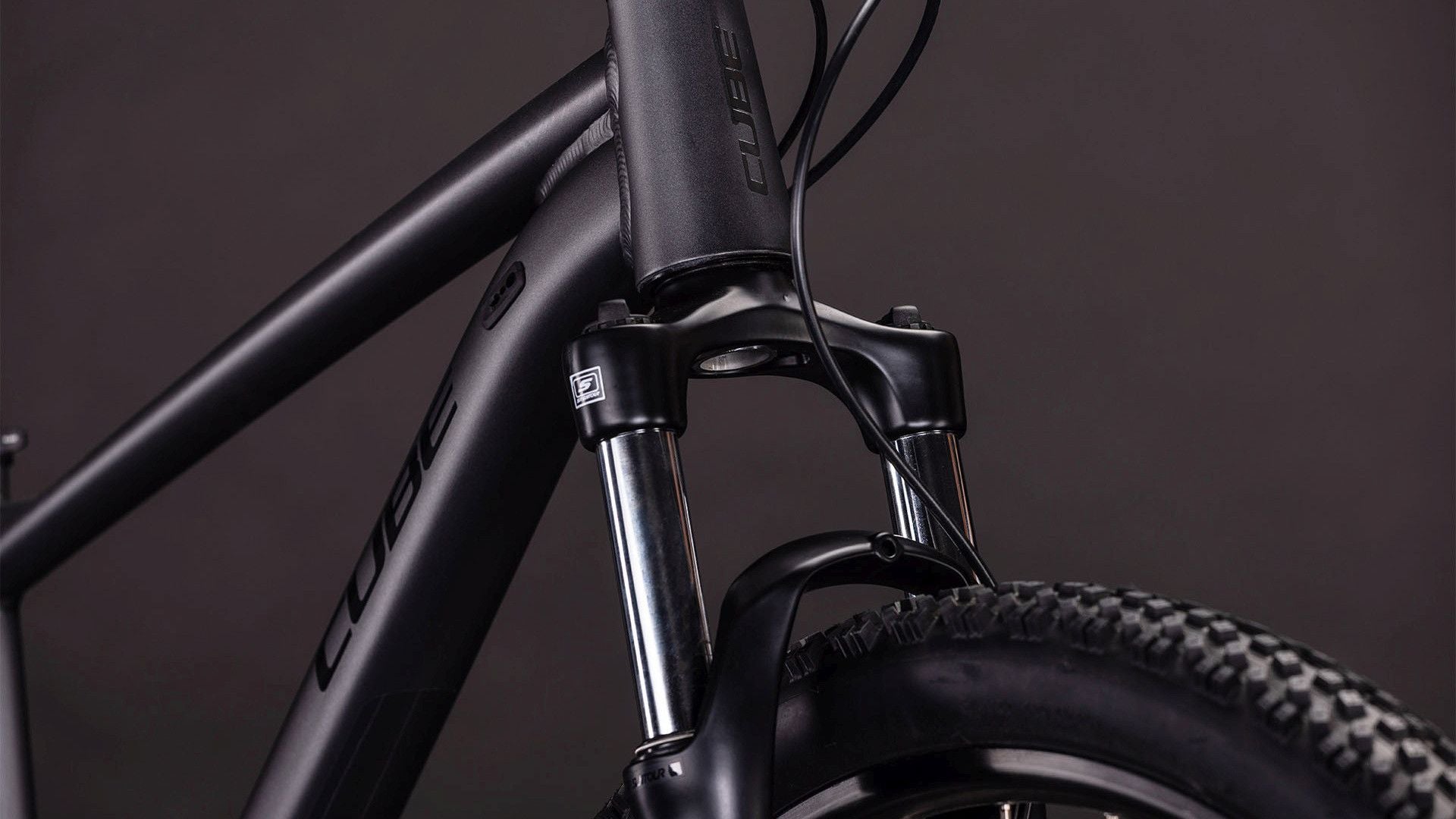VTT Semi-Rigide Cube Aim Pro Shimano 10V 29'' Gris Noir Slate 2026
