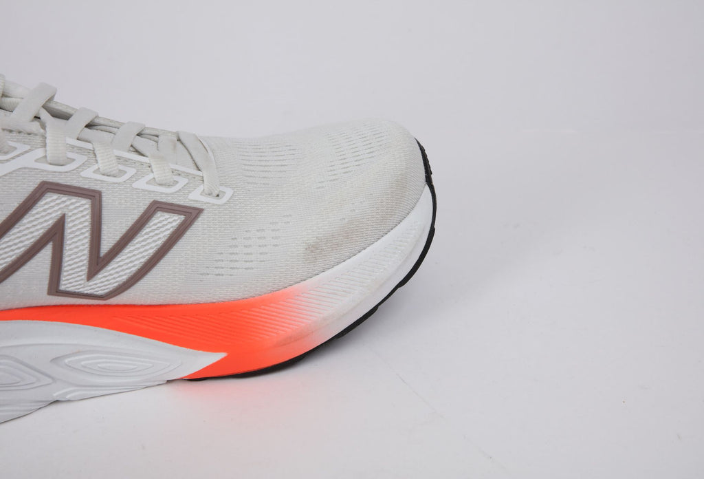 Chaussures Running New Balance Fresh Foam X 880 v15 Blanc/Rouge Femme T.40 - Produit Reconditionné