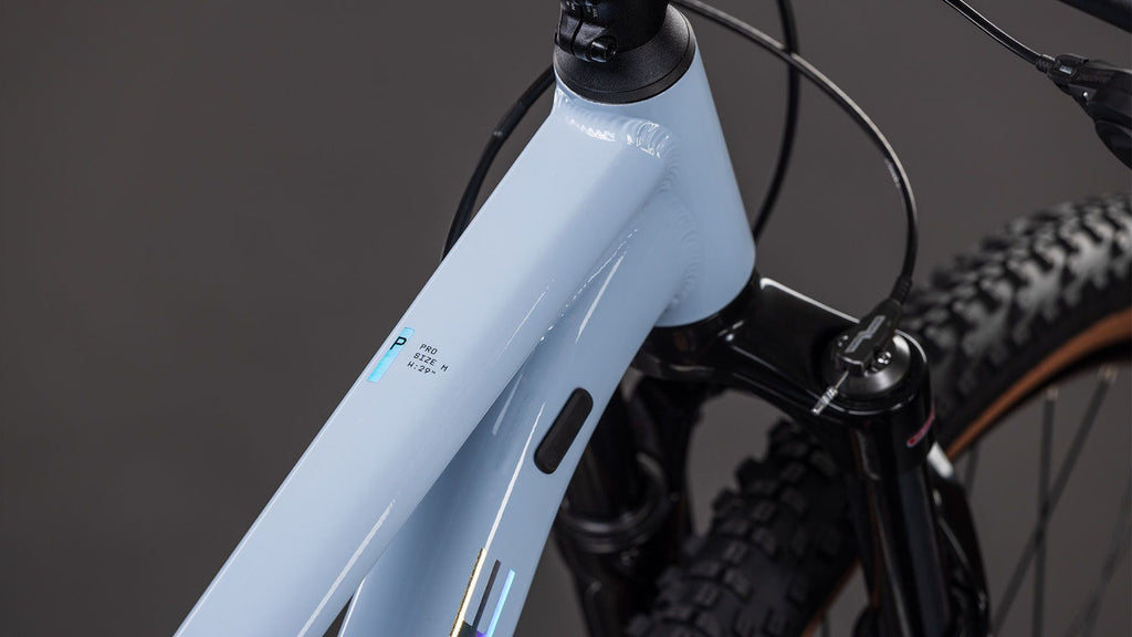 VTT Semi-Rigide Cube Attention Pro Shimano 12V 29'' Bleu Ice 2026