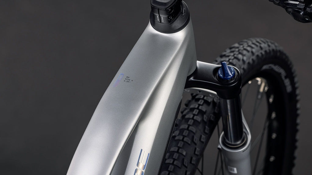 VTT Électrique Semi-Rigide Cube Reaction Hybrid One 600 Trapeze Shimano 10V 600 Wh Bosch 120 Nm 29'' Gris Sleek 2026