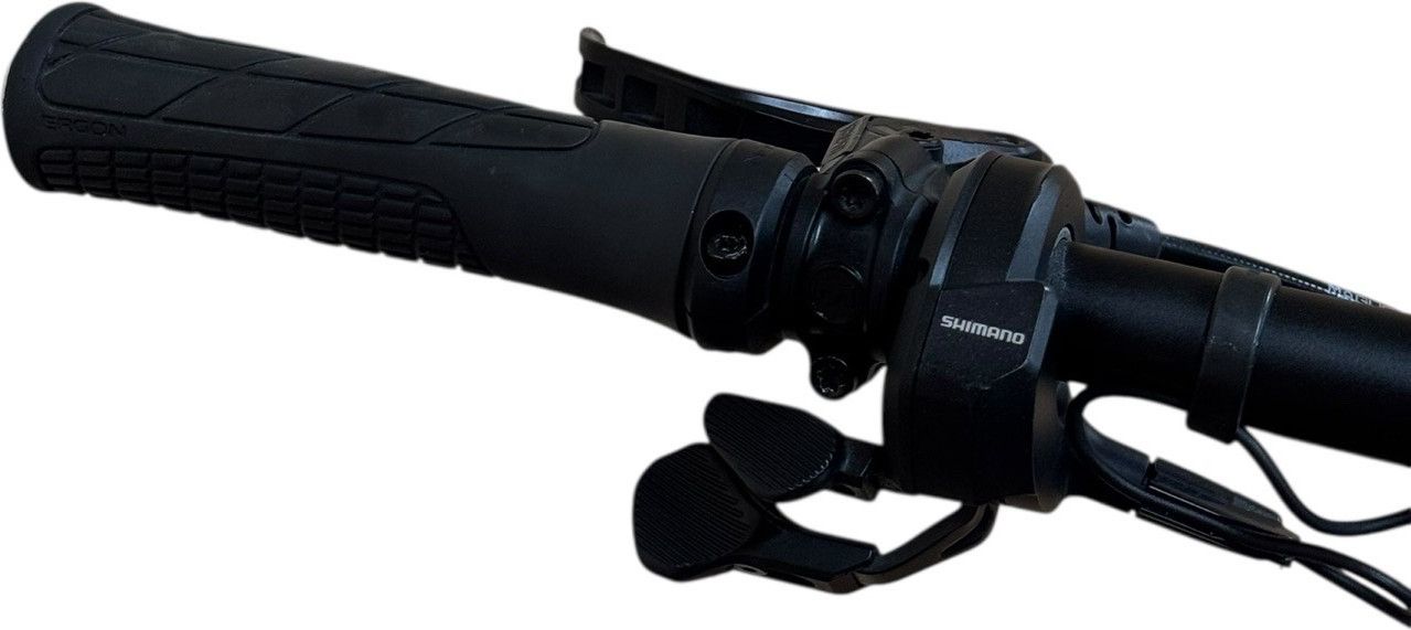 produit reconditionné . Focus Jam² HT 6.8 Plus Shimano Deore 2019 . VTT électrique . Focus . très bon état
