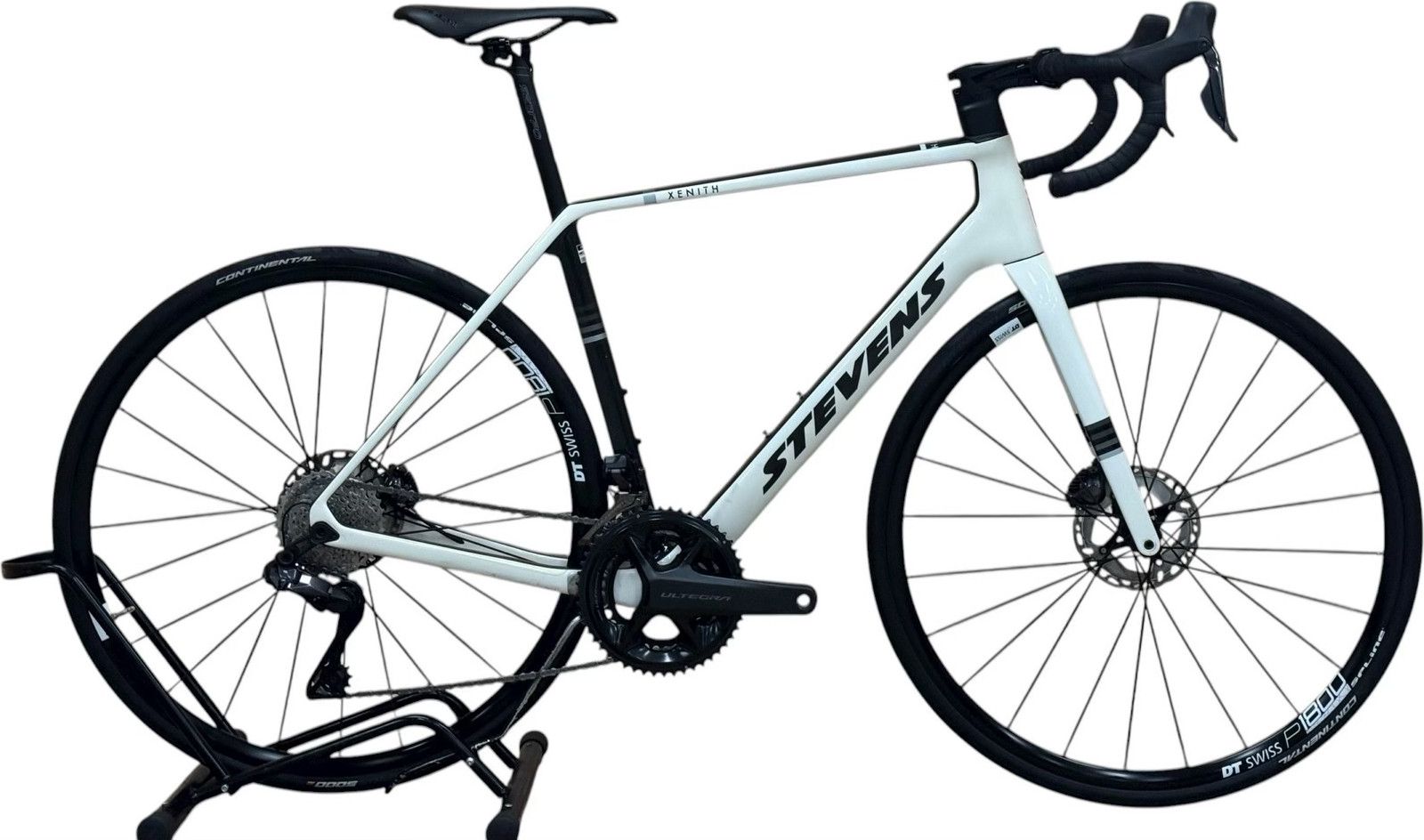 produit reconditionné . Stevens Xenith Shimano Ultegra Di2 2023 . Vélo de Route . Stevens . très bon état