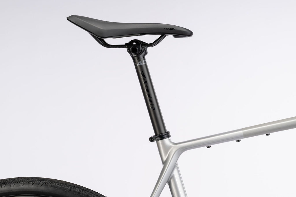 Vélo de Gravel Ghost Asket CF LTD Sram X0 Eagle AXS 12V 700 mm Gris Argent 2025
