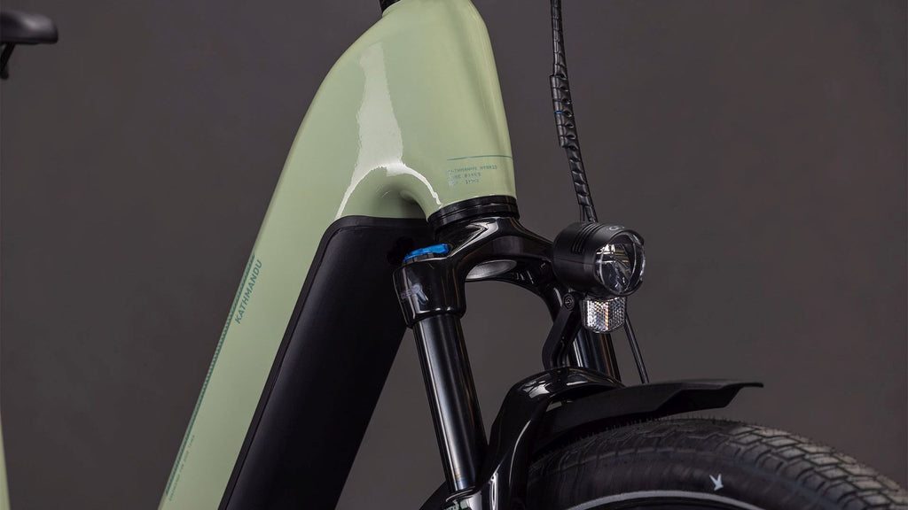 VTC Électrique Cube Kathmandu Hybrid One 800 Easy Entry Shimano Cues 10V 800 Wh 700 mm Vert Pea 2026