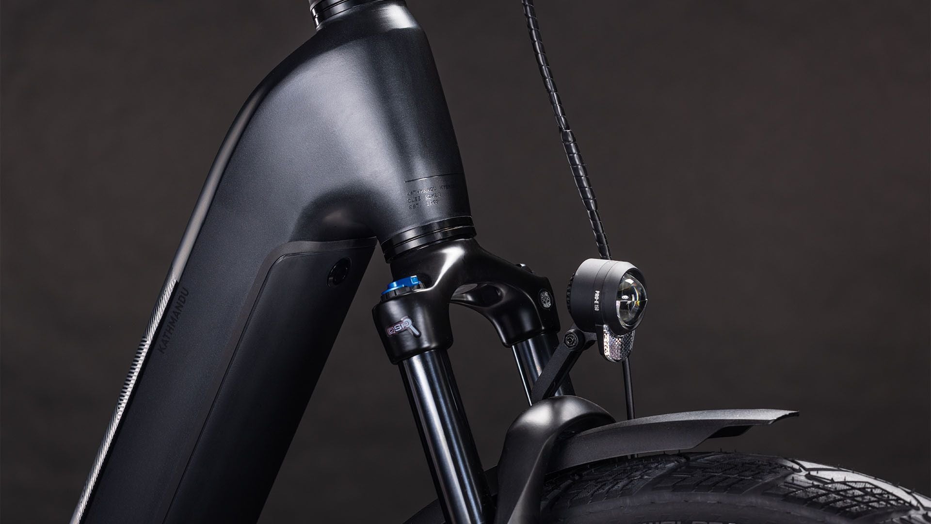 VTC Électrique Cube Kathmandu Hybrid Pro 800 Easy Entry Shimano Deore/Deore XT 12V 800 Wh 700 mm Noir Coal 2026