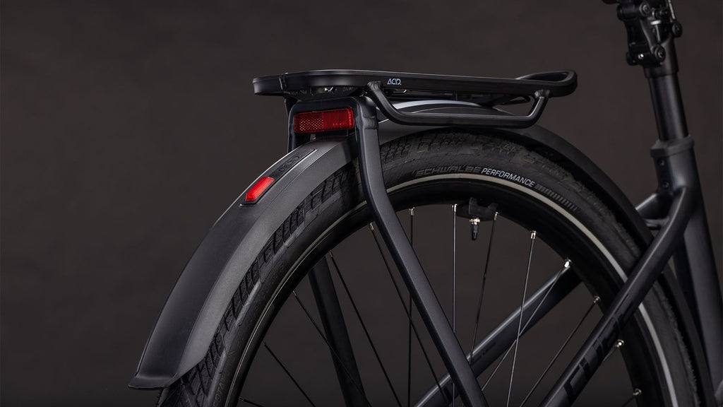 VTC Électrique Cube Kathmandu Hybrid Pro 800 Easy Entry Shimano Deore/Deore XT 12V 800 Wh 700 mm Noir Coal 2026