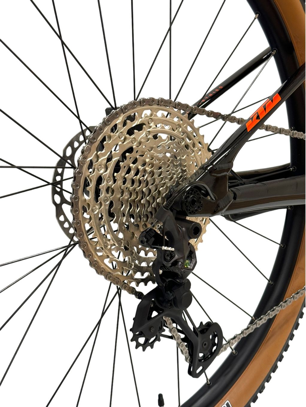 produit reconditionné . KTM Scarp Elite Shimano Deore 2023 . VTT . KTM . très bon état