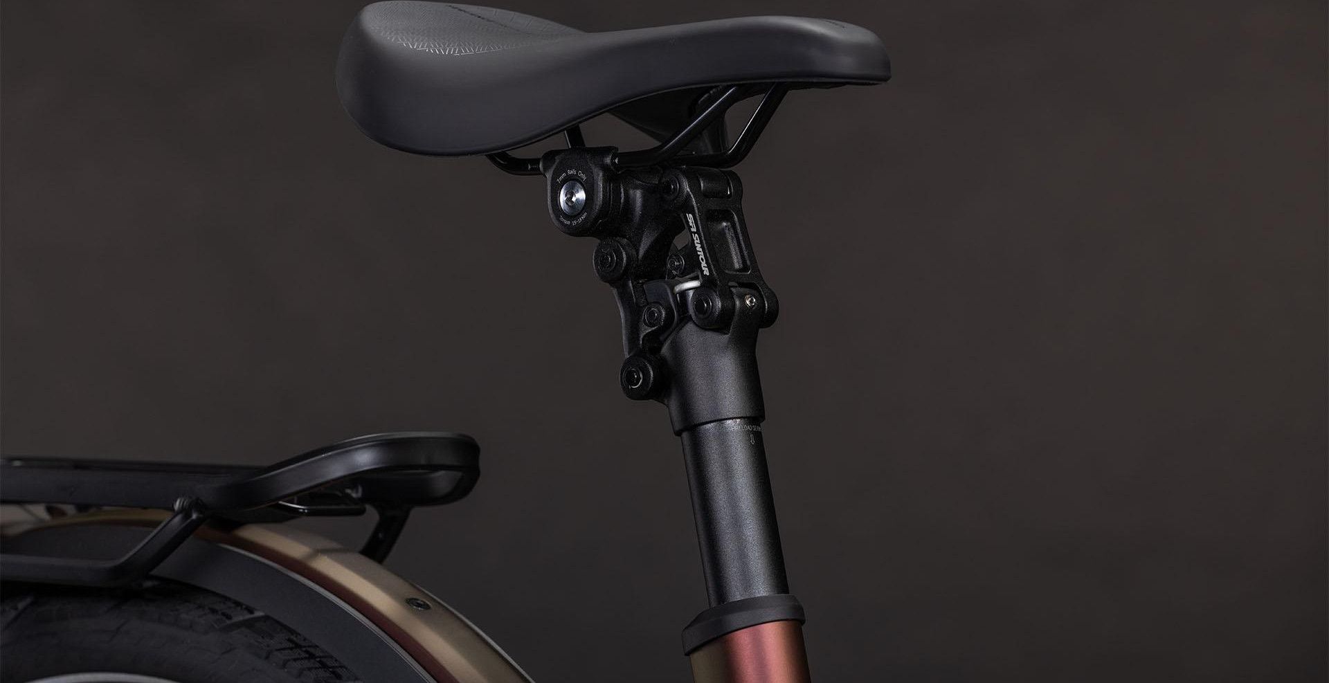 VTC Électrique Cube Kathmandu Hybrid Pro 800 Easy Entry Shimano Deore/Deore XT 12V 800 Wh 700 mm Rouge Orange Sun Glow 2026