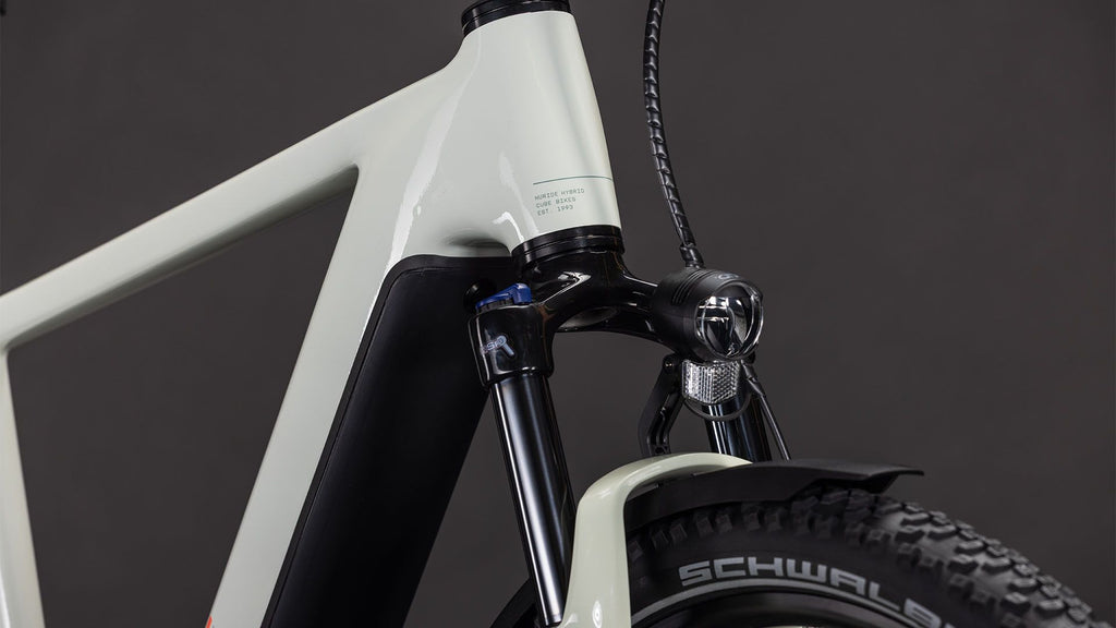 VTC Électrique Cube Nuride Hybrid Performance 600 Shimano Cues 10V 600 Wh 29'' Beige Desert Stone Vert 2026