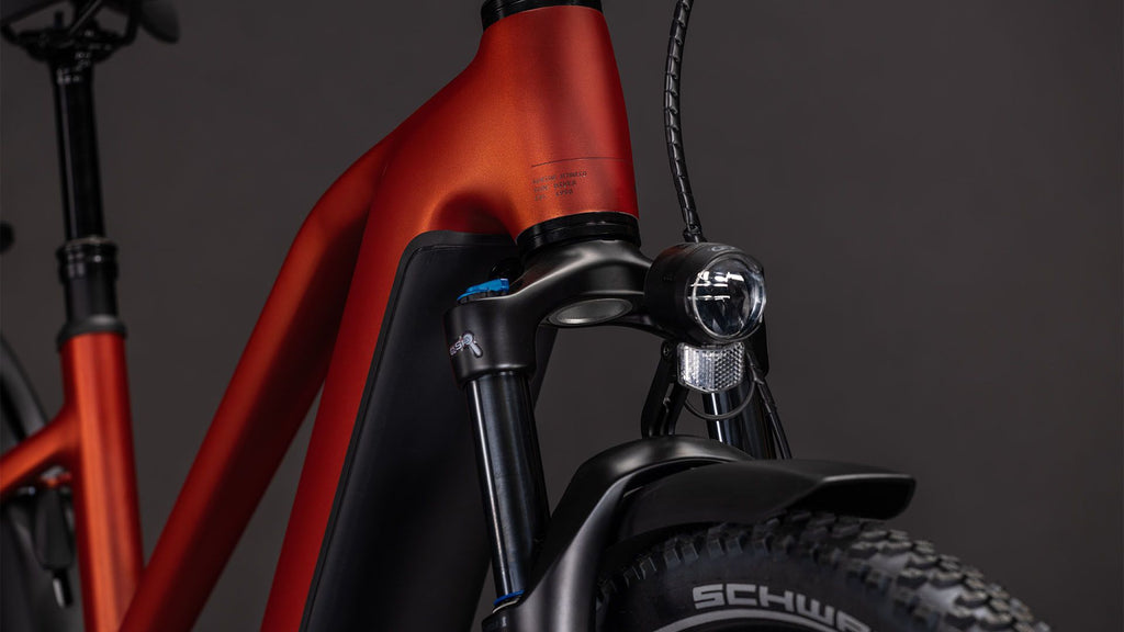 VTC Électrique Cube Nuride Hybrid Pro 600 Trapeze Shimano Deore/Deore XT 12V 600 Wh 29'' Rouge Orange Chilli 2026