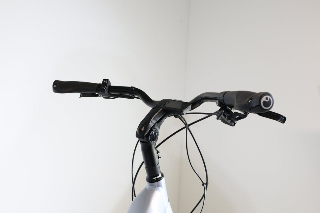 Produit Reconditionné · Vélo de ville électrique BH Atom City Wave Pro 720Wh 2024 · Très bon état