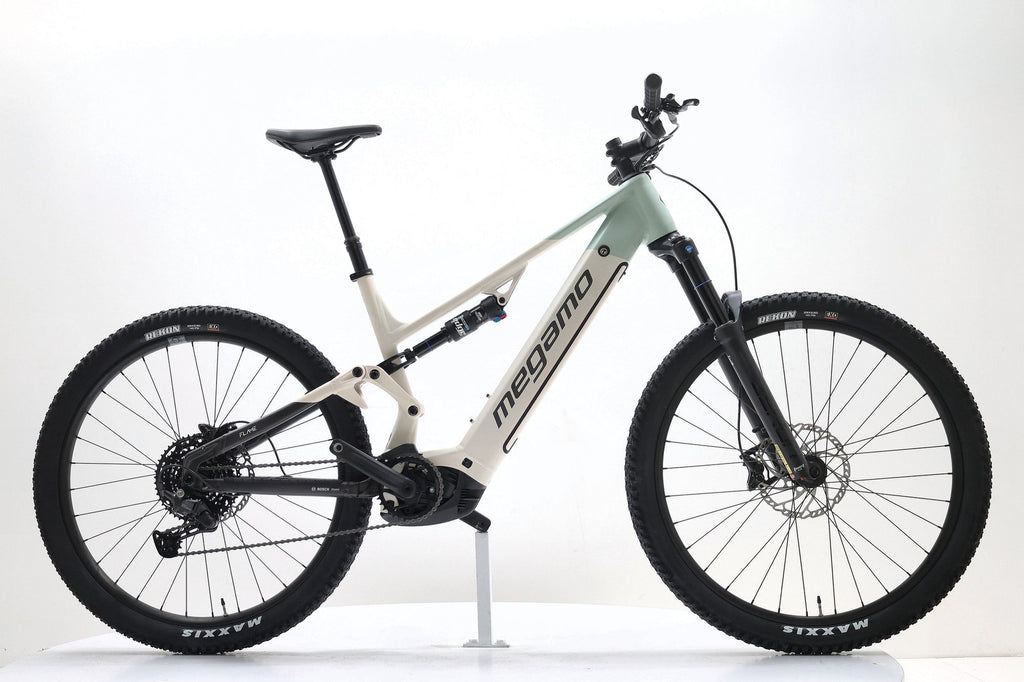 Produit Reconditionné · VTT électrique MEGAMO Flame AL 20+ Beige et Vert 800Wh 2025 · Très bon état