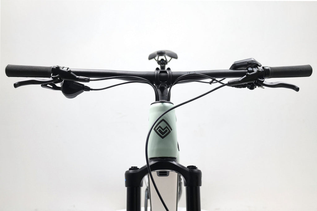 Produit Reconditionné · VTT électrique MEGAMO Flame AL 20+ Beige et Vert 800Wh 2025 · Très bon état
