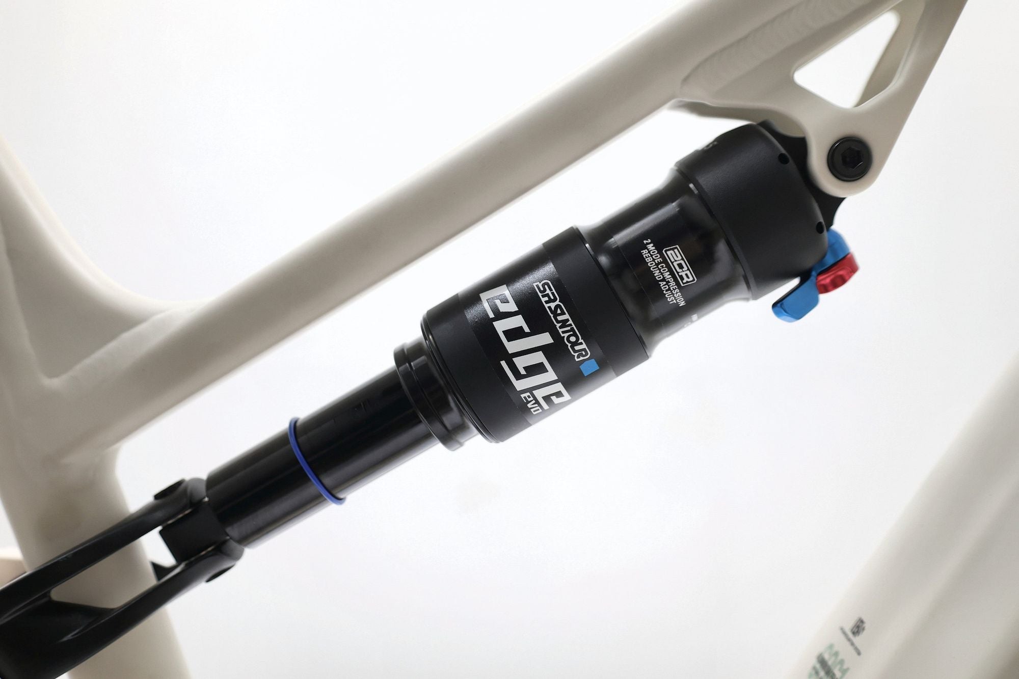 Produit Reconditionné · VTT électrique MEGAMO Flame AL 20+ Beige et Vert 800Wh 2025 · Très bon état