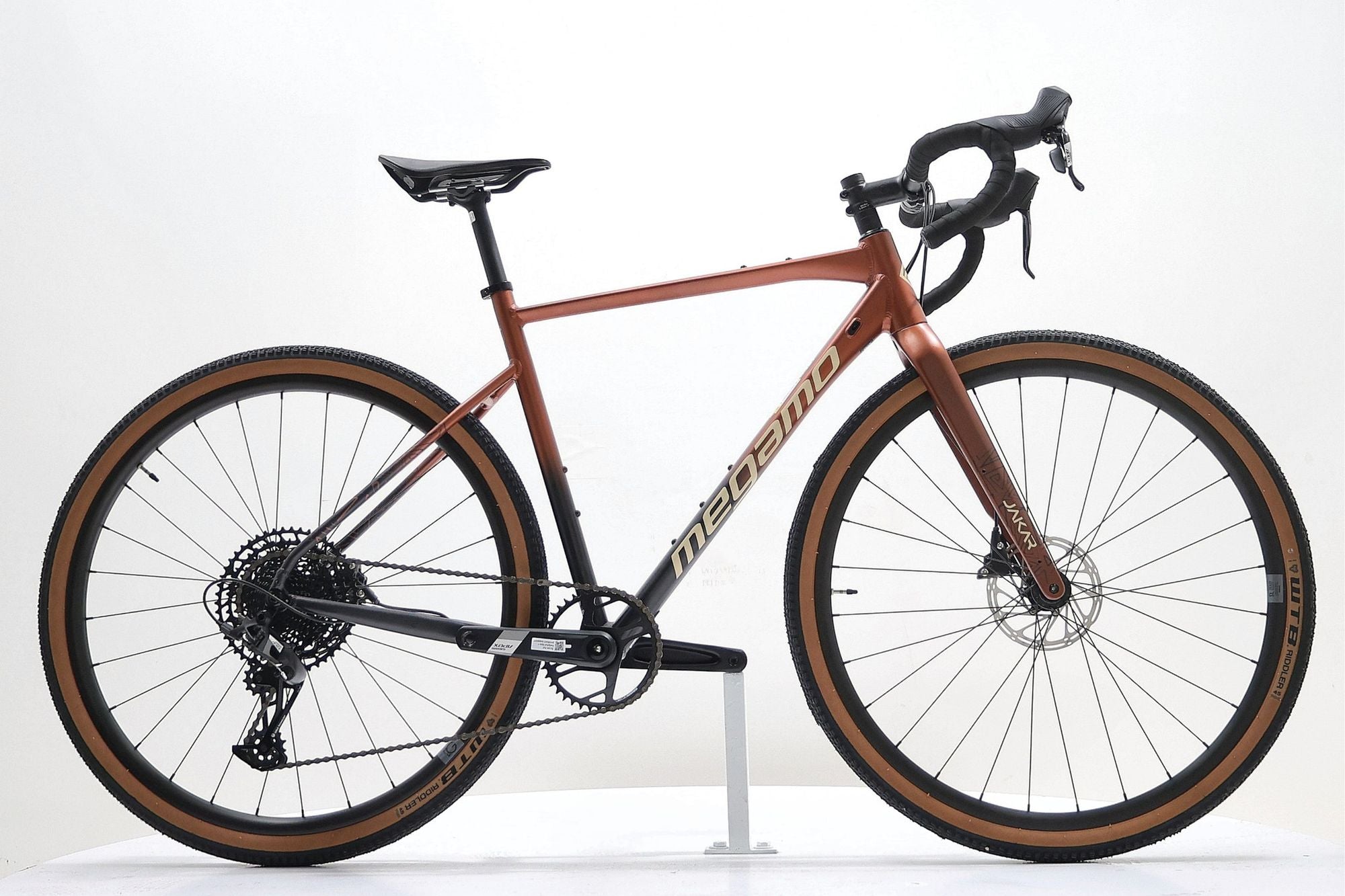 Produit Reconditionné · Vélo de route MEGAMO Jakar 20 Apex 2025 · Très bon état