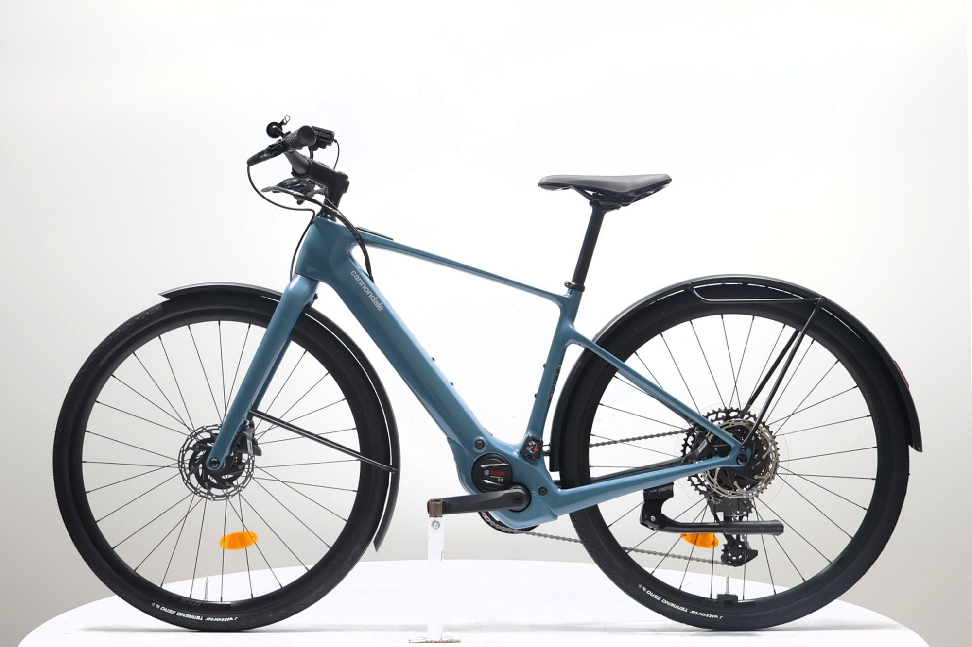 Produit Reconditionné · Vélo de ville électrique CANNONDALE Tesoro Neo Carbon 2 2025 · Très bon état