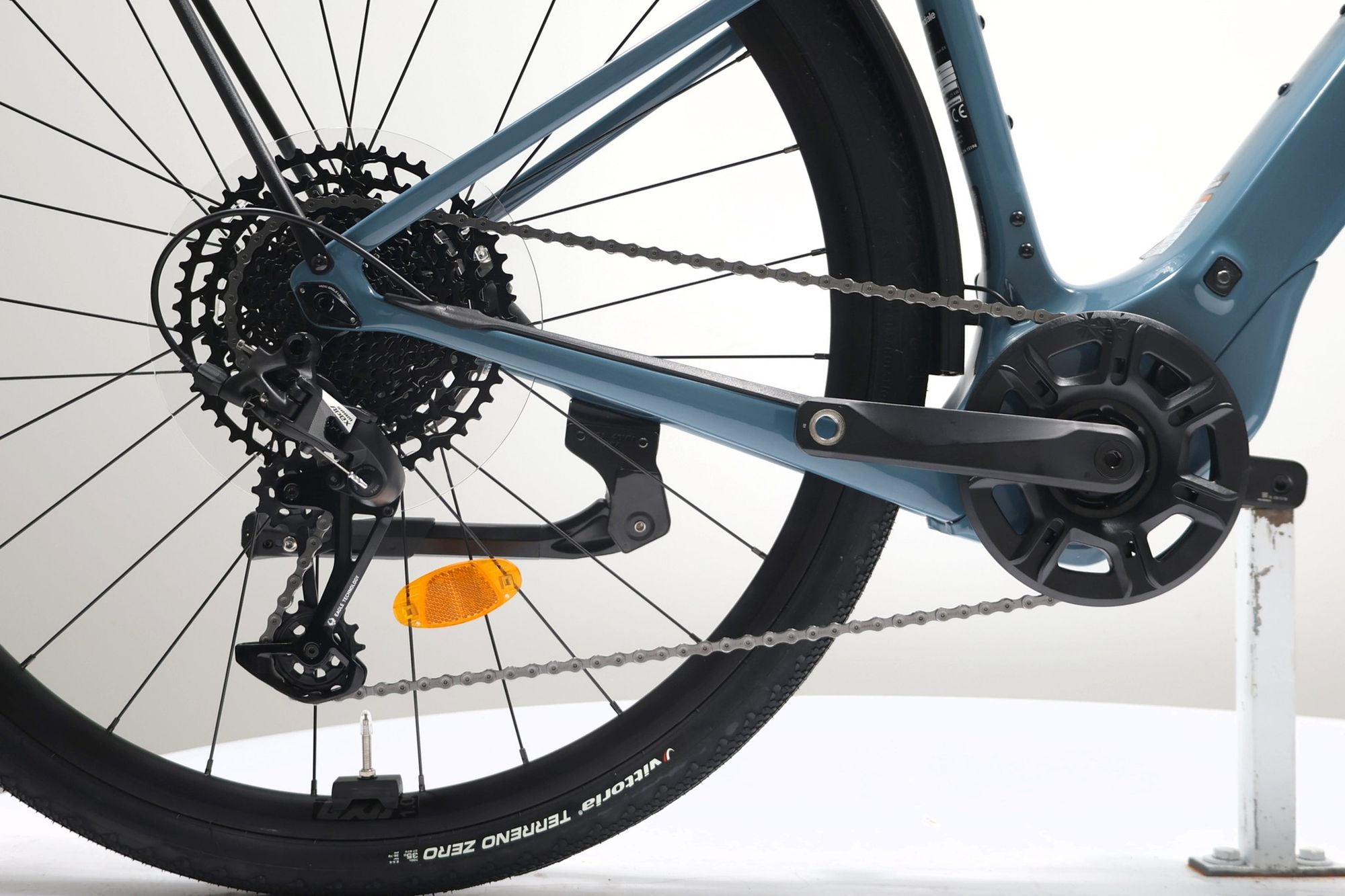 Produit Reconditionné · Vélo de ville électrique CANNONDALE Tesoro Neo Carbon 2 2025 · Très bon état