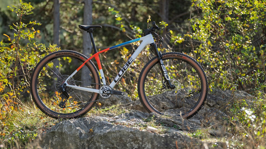 VTT Cube Phenix C:68X SLX Sram 12V 29'' Blanc Bleu Rouge Teamline 2025