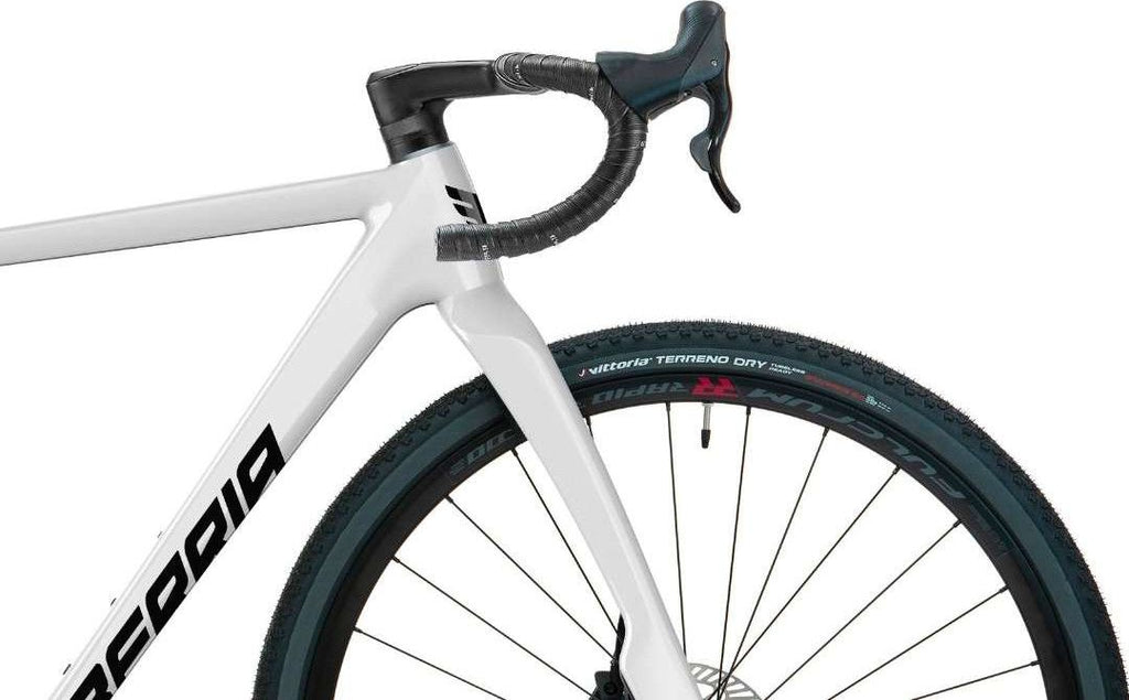 Produit reconditionné - Berria Allroad Ekar BMK Edition C2 Campagnolo 13v / Très bon état