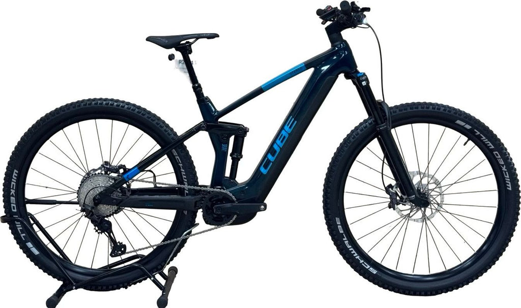 produit reconditionné . Cube Stereo Hybrid 140 HPC SLX 750 Shimano XT 2024 . VTT électrique . Cube . très bon état