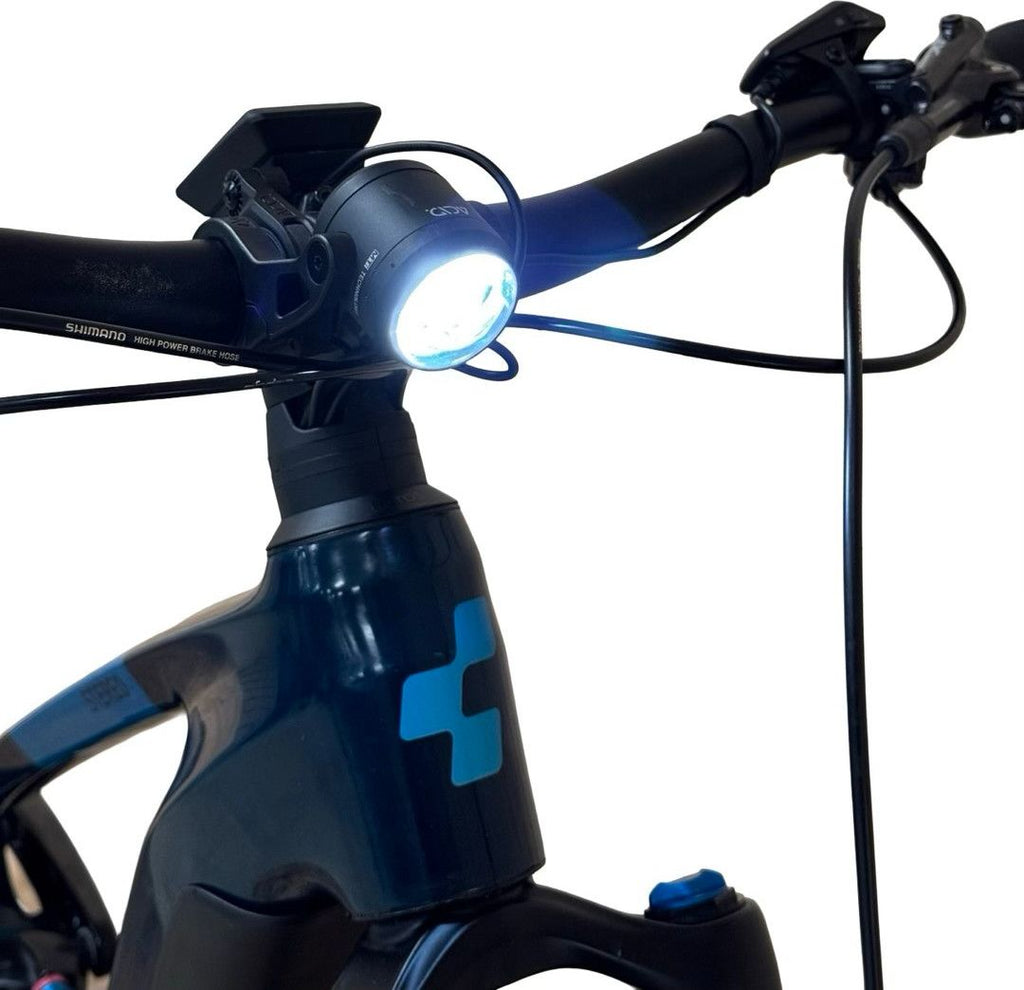 produit reconditionné . Cube Stereo Hybrid 140 HPC SLX 750 Shimano XT 2024 . VTT électrique . Cube . très bon état