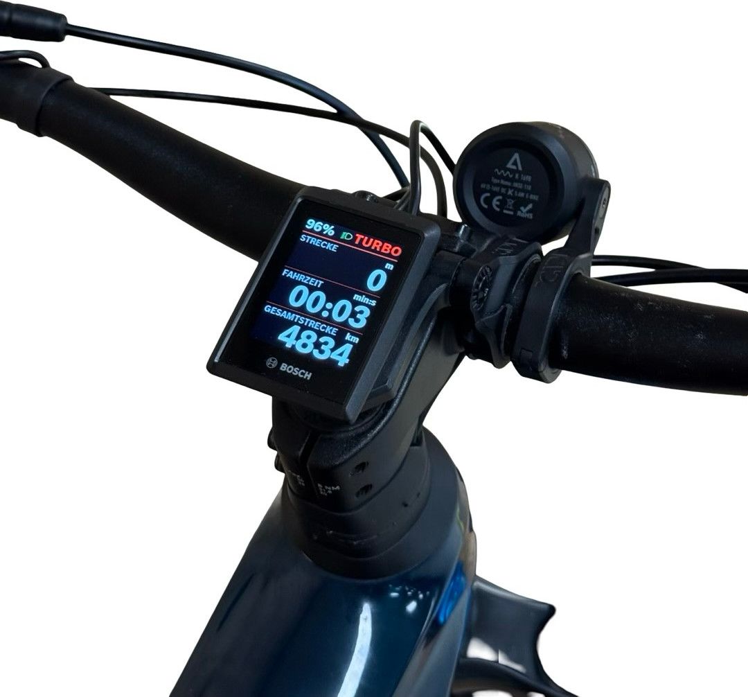produit reconditionné . Cube Stereo Hybrid 140 HPC SLX 750 Shimano XT 2024 . VTT électrique . Cube . très bon état