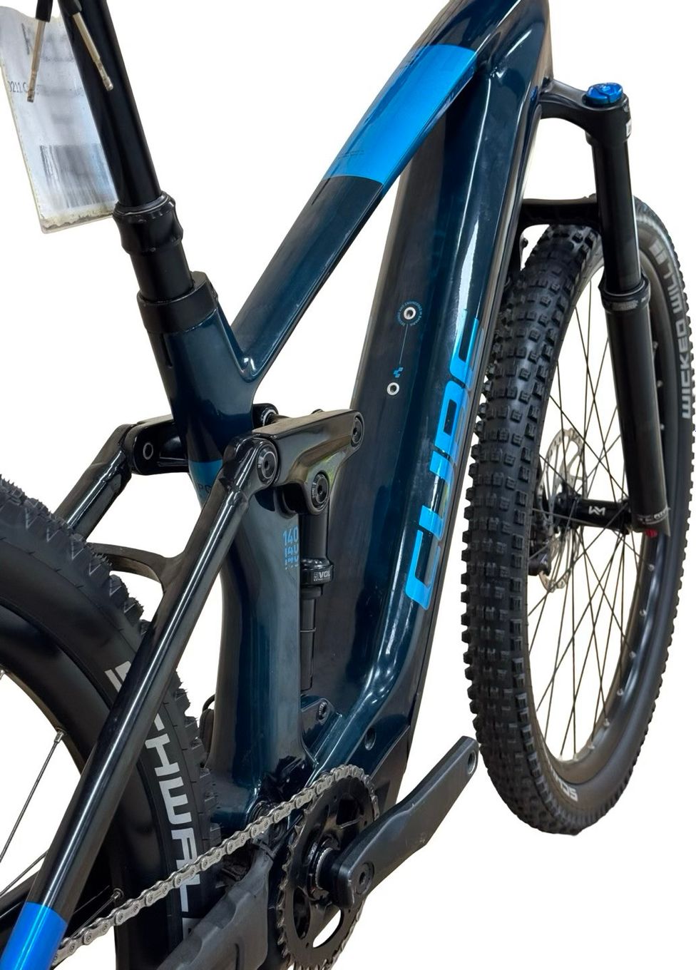 produit reconditionné . Cube Stereo Hybrid 140 HPC SLX 750 Shimano XT 2024 . VTT électrique . Cube . très bon état