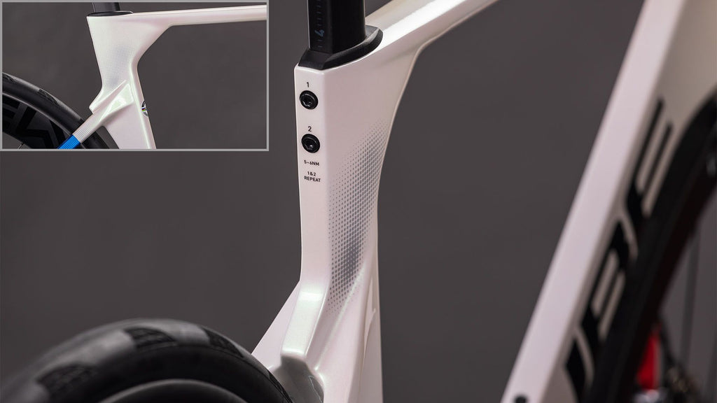 Vélo de Route Cube Litening Aero C:68X SLT Shimano Dura-Ace Di2 12V 700 mm Blanc Nacré Teamline 2026